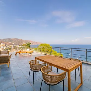 Apartment Altamira, Taormina