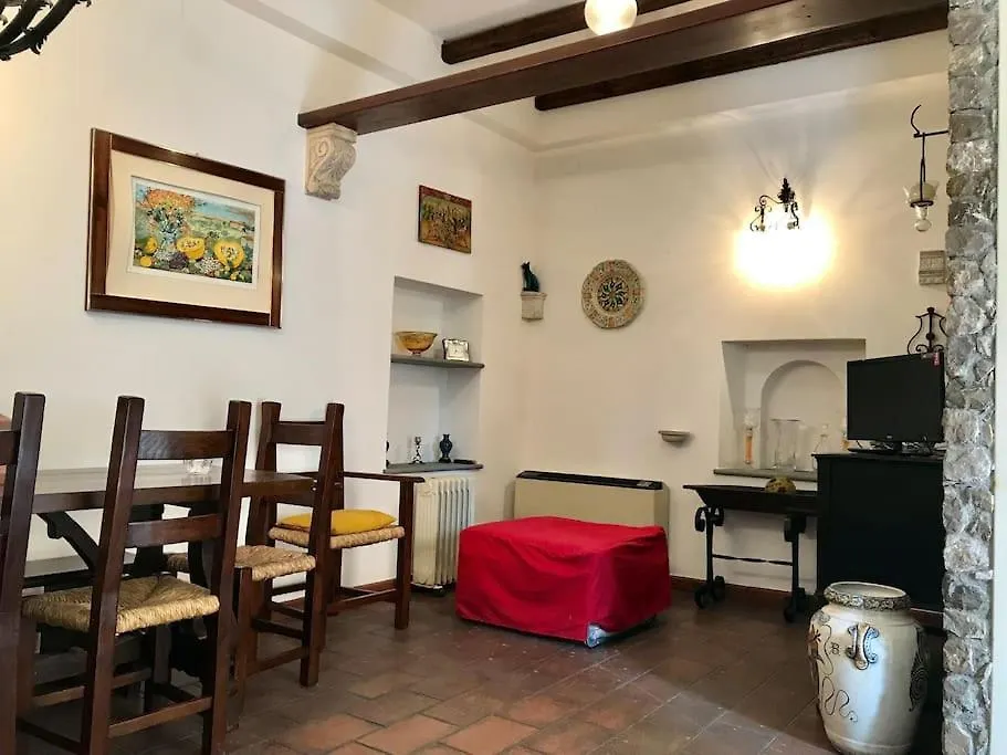 A Due Passi Dal Teatro Apartment Taormina