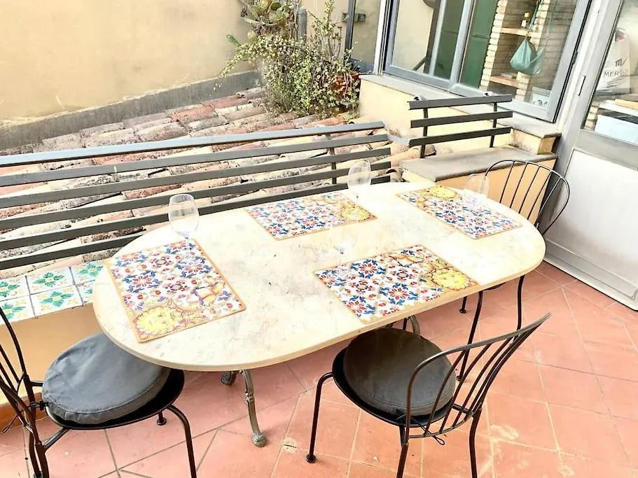 A Due Passi Dal Teatro Apartment Taormina Italy