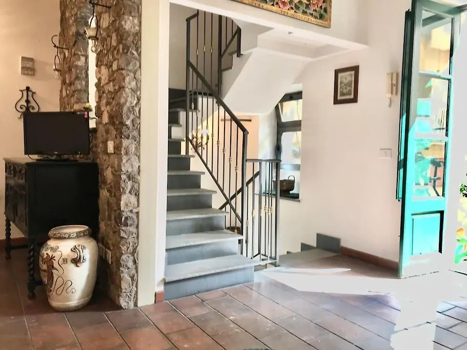 A Due Passi Dal Teatro Apartment Taormina