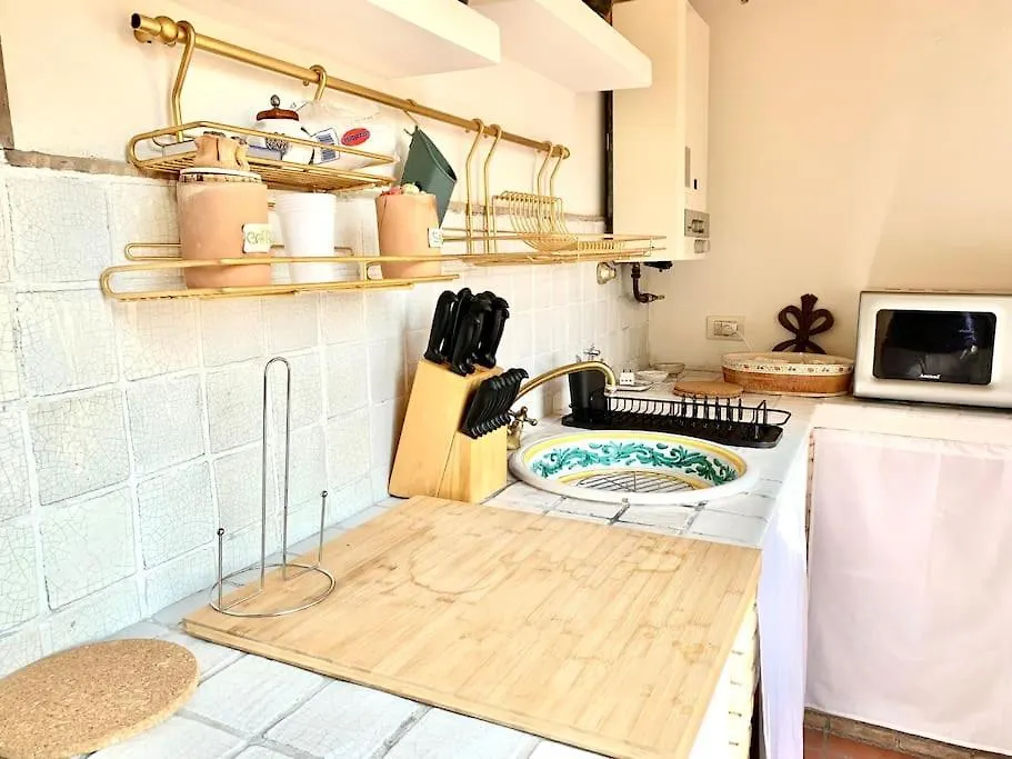 A Due Passi Dal Teatro Apartment Taormina Italy